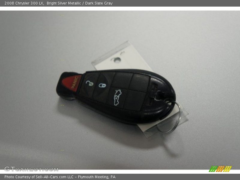 Bright Silver Metallic / Dark Slate Gray 2008 Chrysler 300 LX