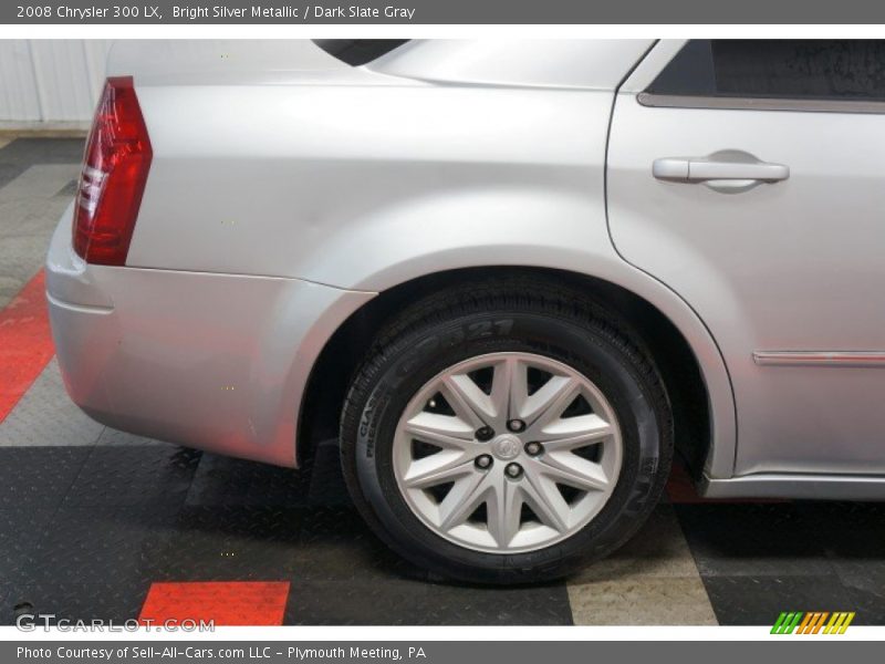 Bright Silver Metallic / Dark Slate Gray 2008 Chrysler 300 LX