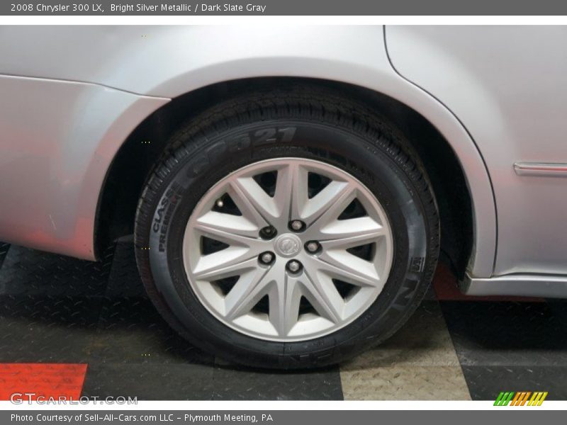 Bright Silver Metallic / Dark Slate Gray 2008 Chrysler 300 LX