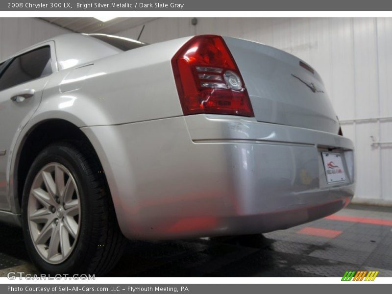 Bright Silver Metallic / Dark Slate Gray 2008 Chrysler 300 LX