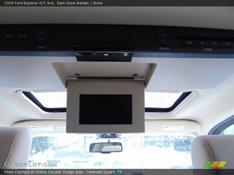 Dark Stone Metallic / Stone 2006 Ford Explorer XLT 4x4