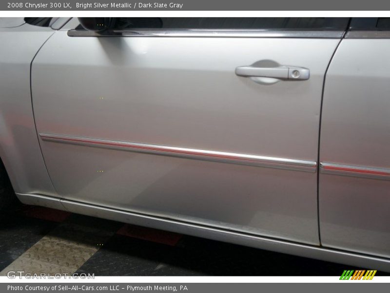 Bright Silver Metallic / Dark Slate Gray 2008 Chrysler 300 LX