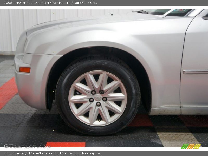 Bright Silver Metallic / Dark Slate Gray 2008 Chrysler 300 LX