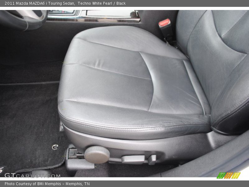 Techno White Pearl / Black 2011 Mazda MAZDA6 i Touring Sedan