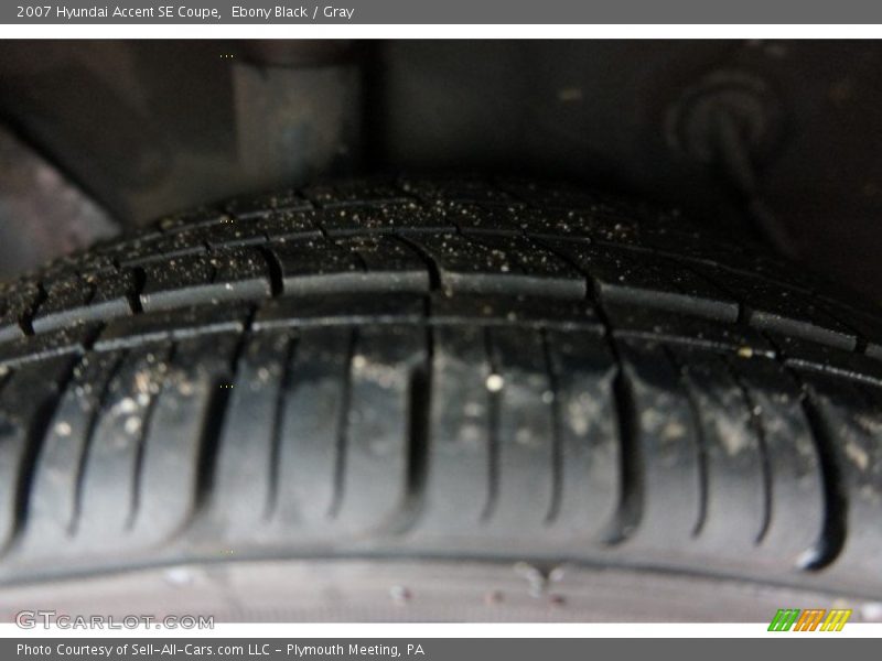 Ebony Black / Gray 2007 Hyundai Accent SE Coupe
