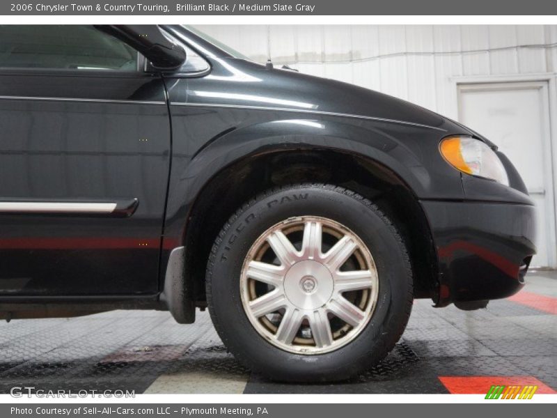 Brilliant Black / Medium Slate Gray 2006 Chrysler Town & Country Touring