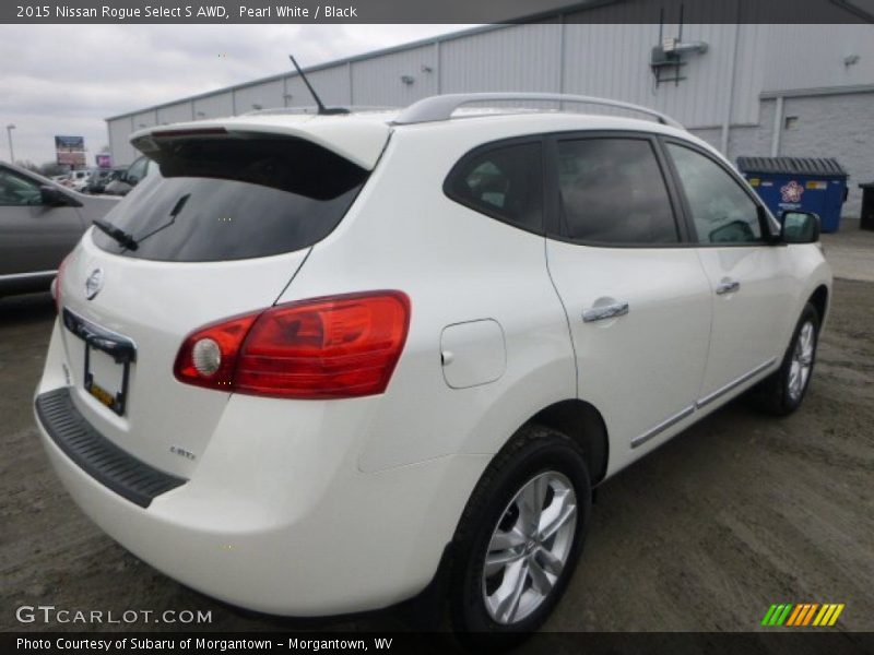 Pearl White / Black 2015 Nissan Rogue Select S AWD