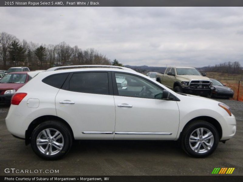 Pearl White / Black 2015 Nissan Rogue Select S AWD