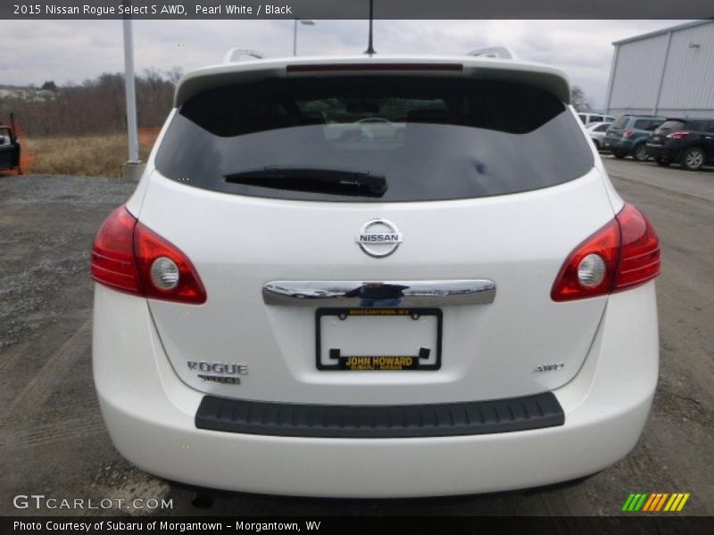 Pearl White / Black 2015 Nissan Rogue Select S AWD