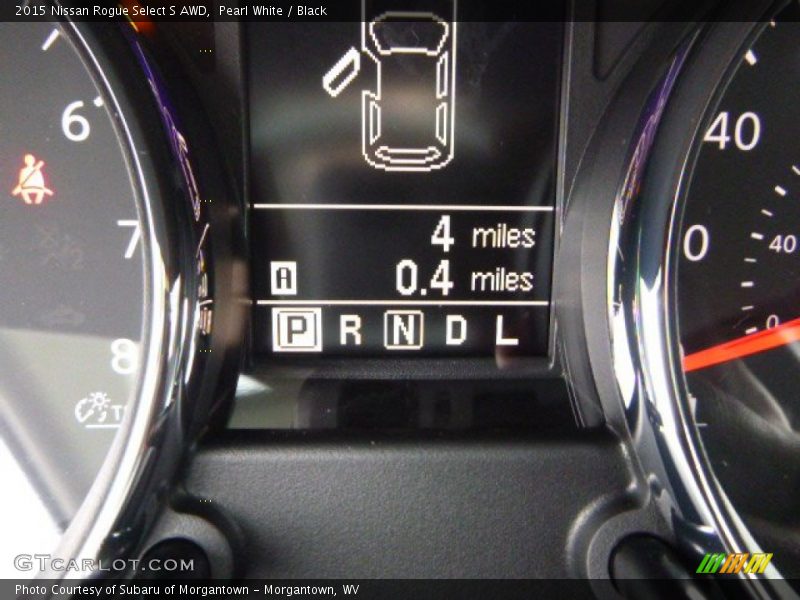 Pearl White / Black 2015 Nissan Rogue Select S AWD