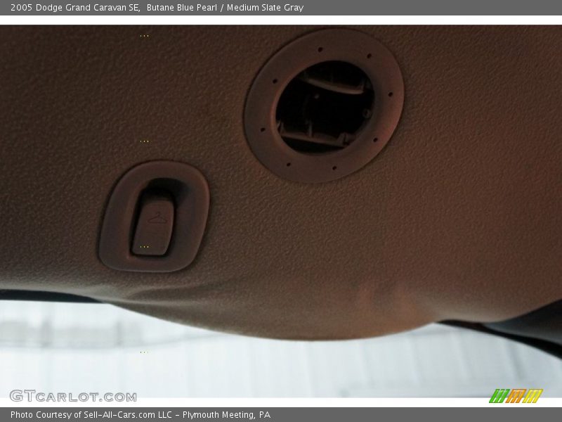 Butane Blue Pearl / Medium Slate Gray 2005 Dodge Grand Caravan SE
