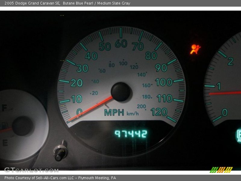 Butane Blue Pearl / Medium Slate Gray 2005 Dodge Grand Caravan SE