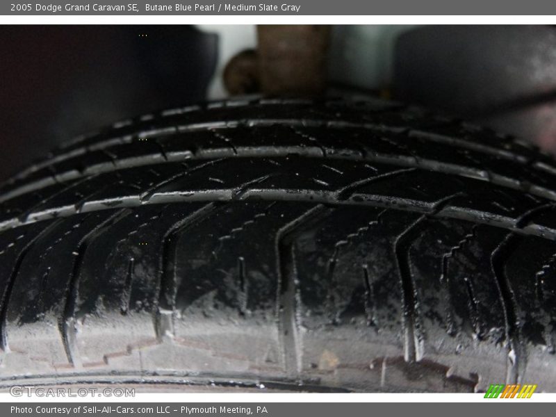Butane Blue Pearl / Medium Slate Gray 2005 Dodge Grand Caravan SE