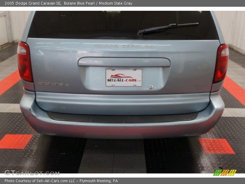 Butane Blue Pearl / Medium Slate Gray 2005 Dodge Grand Caravan SE