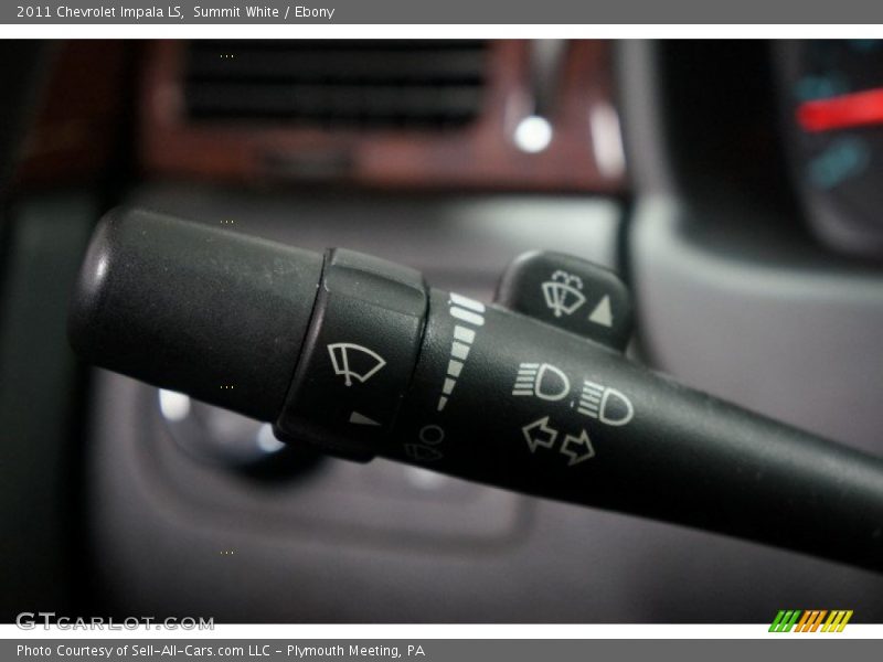 Summit White / Ebony 2011 Chevrolet Impala LS