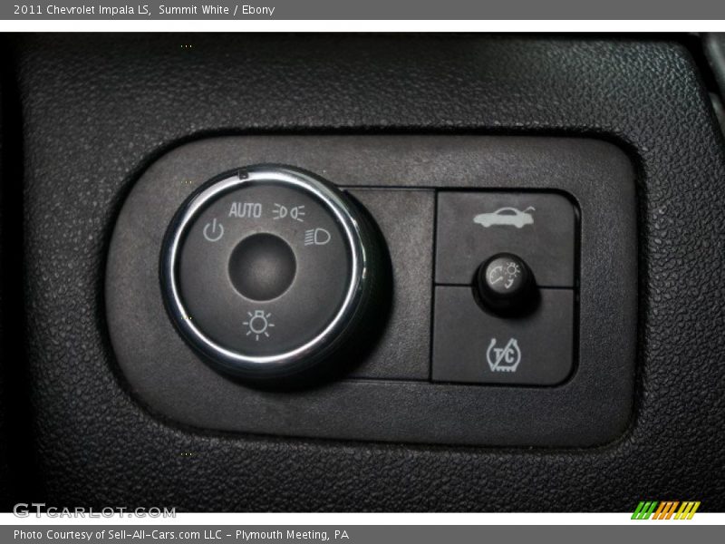 Summit White / Ebony 2011 Chevrolet Impala LS