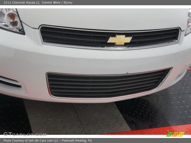 Summit White / Ebony 2011 Chevrolet Impala LS