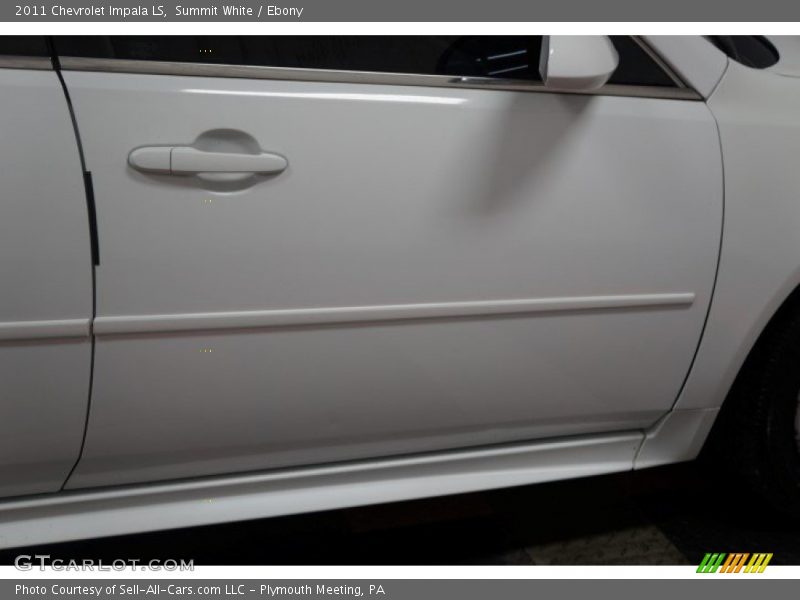 Summit White / Ebony 2011 Chevrolet Impala LS