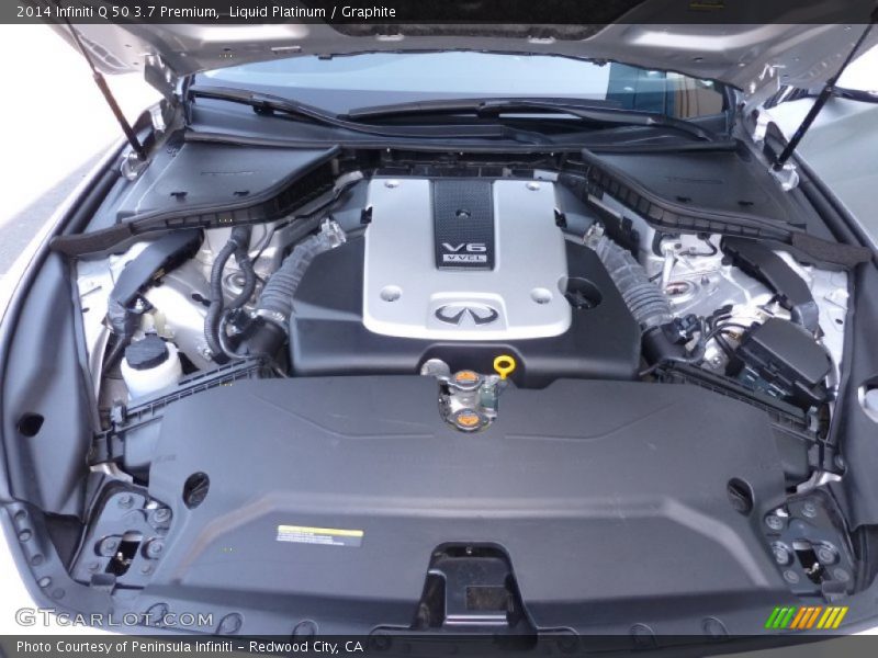 Liquid Platinum / Graphite 2014 Infiniti Q 50 3.7 Premium