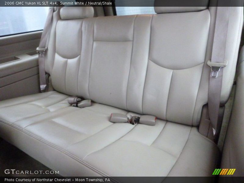 Rear Seat of 2006 Yukon XL SLT 4x4