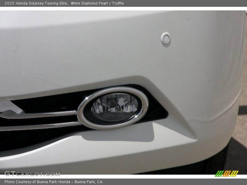 White Diamond Pearl / Truffle 2015 Honda Odyssey Touring Elite