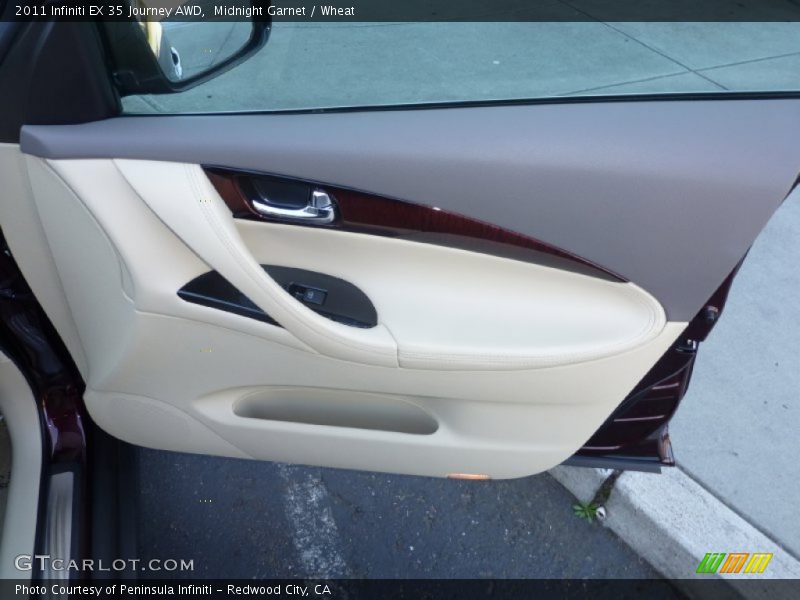 Door Panel of 2011 EX 35 Journey AWD