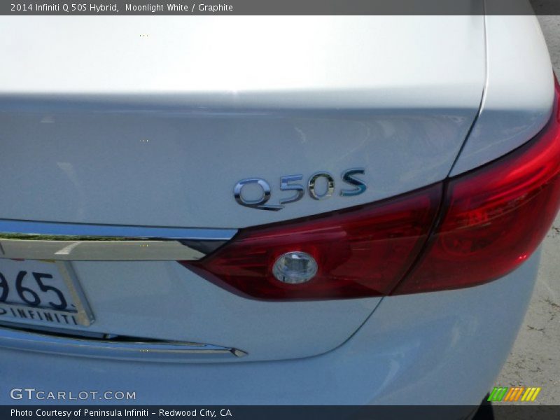 Moonlight White / Graphite 2014 Infiniti Q 50S Hybrid