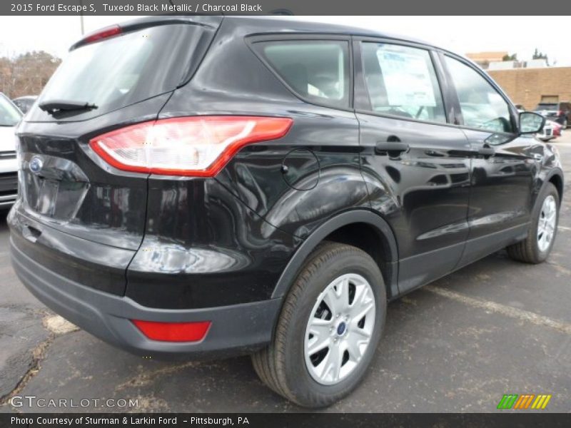 Tuxedo Black Metallic / Charcoal Black 2015 Ford Escape S