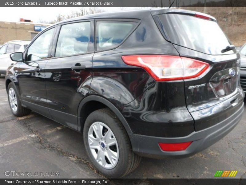 Tuxedo Black Metallic / Charcoal Black 2015 Ford Escape S