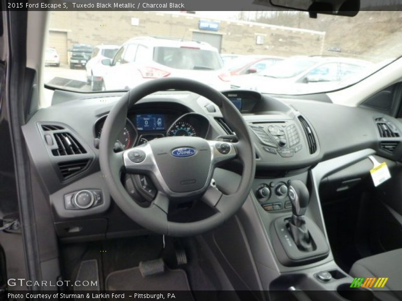 Tuxedo Black Metallic / Charcoal Black 2015 Ford Escape S