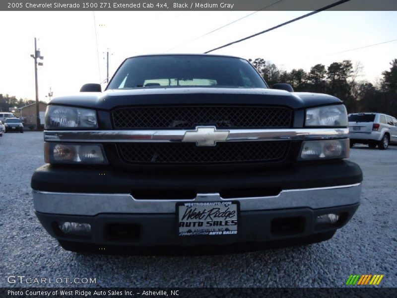 Black / Medium Gray 2005 Chevrolet Silverado 1500 Z71 Extended Cab 4x4