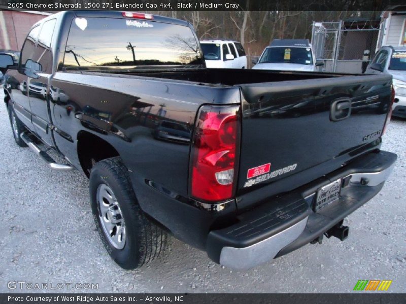 Black / Medium Gray 2005 Chevrolet Silverado 1500 Z71 Extended Cab 4x4