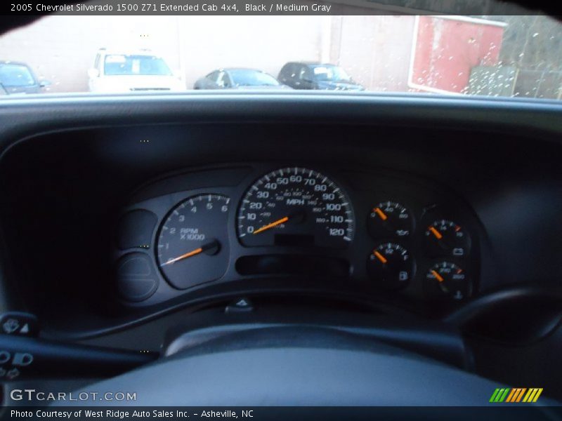 Black / Medium Gray 2005 Chevrolet Silverado 1500 Z71 Extended Cab 4x4