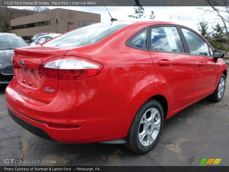 Race Red / Charcoal Black 2015 Ford Fiesta SE Sedan