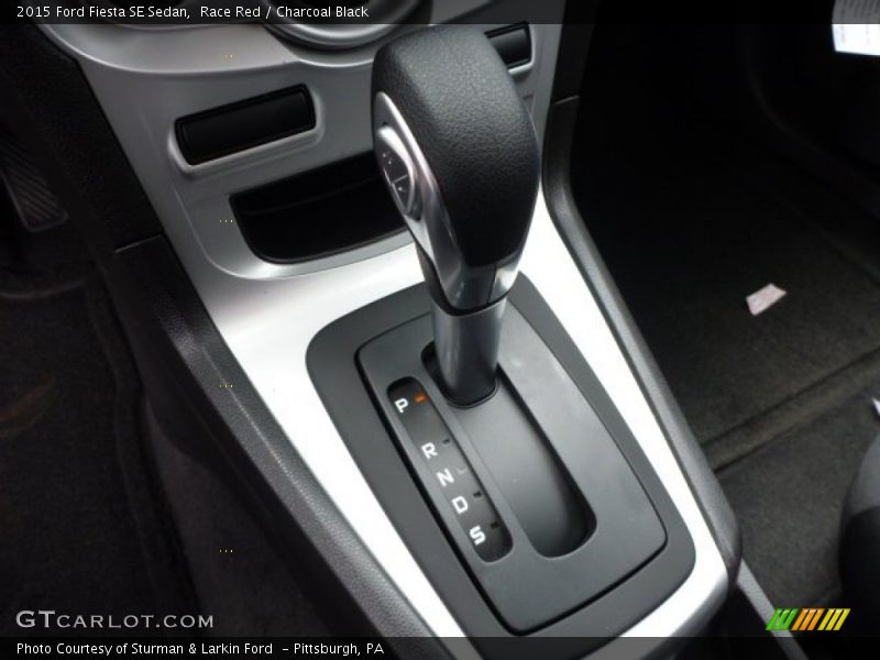 Race Red / Charcoal Black 2015 Ford Fiesta SE Sedan