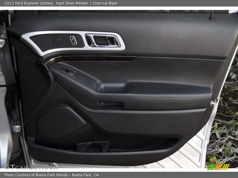 Ingot Silver Metallic / Charcoal Black 2011 Ford Explorer Limited