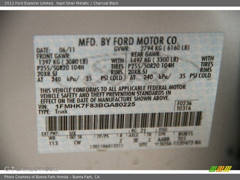 Ingot Silver Metallic / Charcoal Black 2011 Ford Explorer Limited