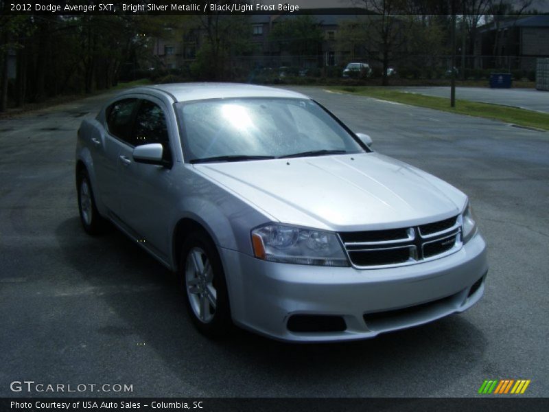 Bright Silver Metallic / Black/Light Frost Beige 2012 Dodge Avenger SXT