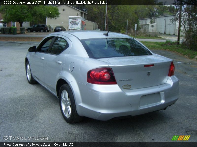Bright Silver Metallic / Black/Light Frost Beige 2012 Dodge Avenger SXT