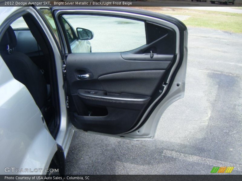 Bright Silver Metallic / Black/Light Frost Beige 2012 Dodge Avenger SXT