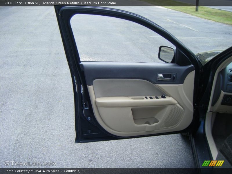 Atlantis Green Metallic / Medium Light Stone 2010 Ford Fusion SE
