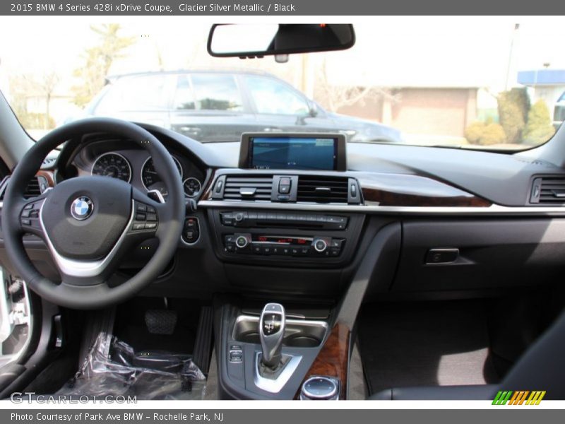 Dashboard of 2015 4 Series 428i xDrive Coupe