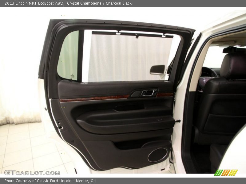 Crystal Champagne / Charcoal Black 2013 Lincoln MKT EcoBoost AWD