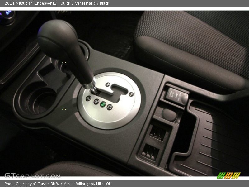 Quick Silver Metallic / Black 2011 Mitsubishi Endeavor LS