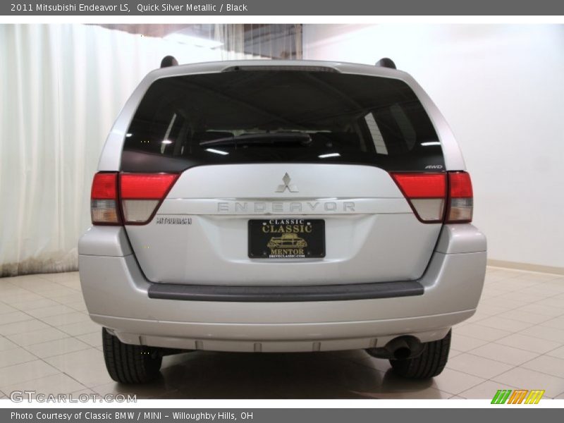 Quick Silver Metallic / Black 2011 Mitsubishi Endeavor LS