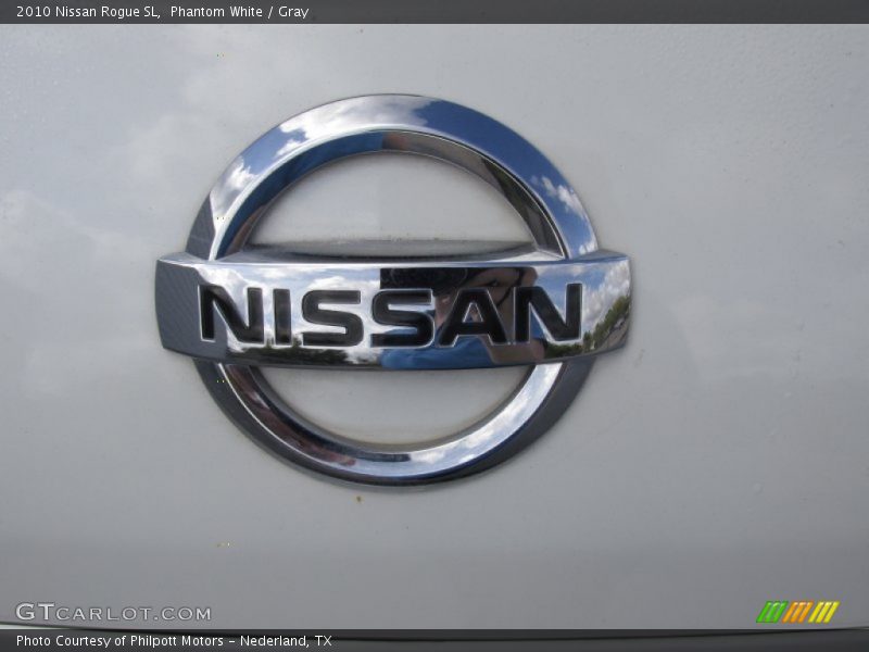 Phantom White / Gray 2010 Nissan Rogue SL