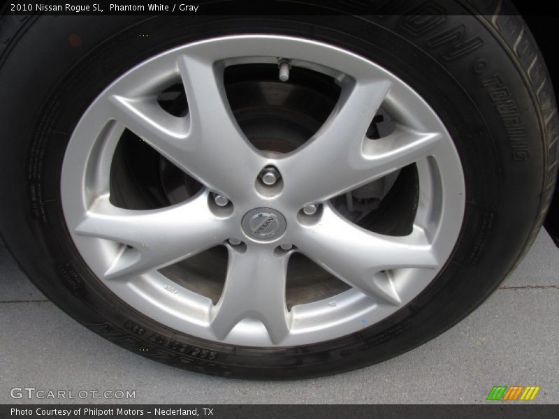 Phantom White / Gray 2010 Nissan Rogue SL