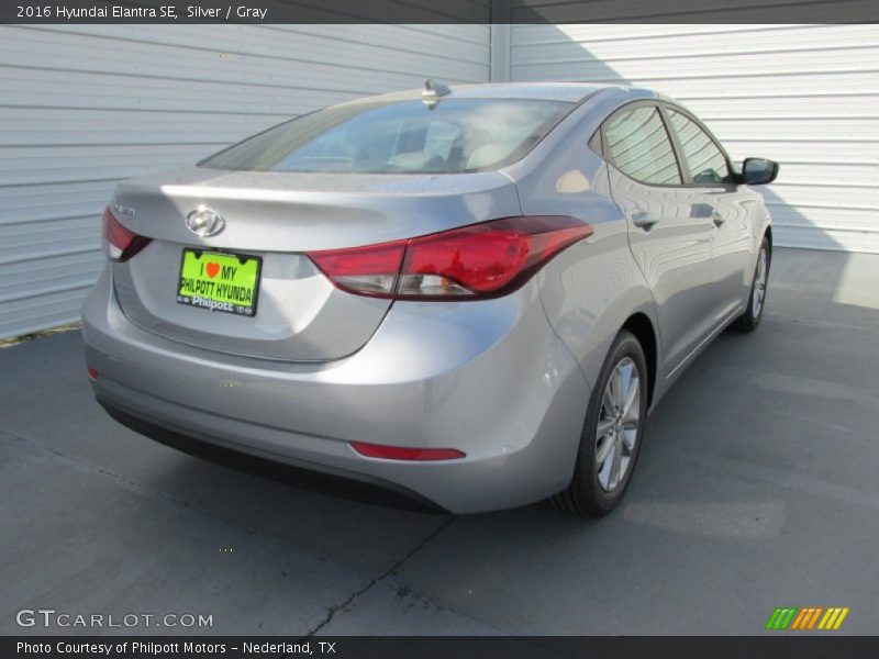 Silver / Gray 2016 Hyundai Elantra SE
