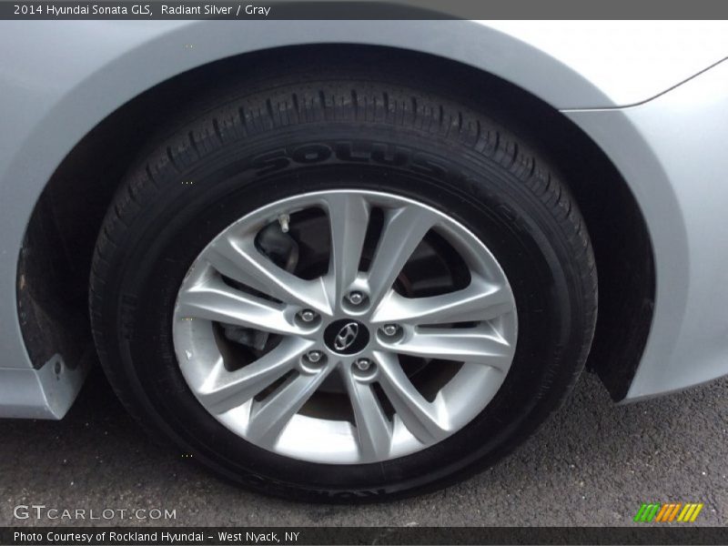 Radiant Silver / Gray 2014 Hyundai Sonata GLS