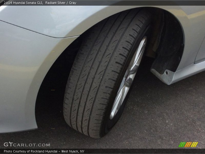 Radiant Silver / Gray 2014 Hyundai Sonata GLS